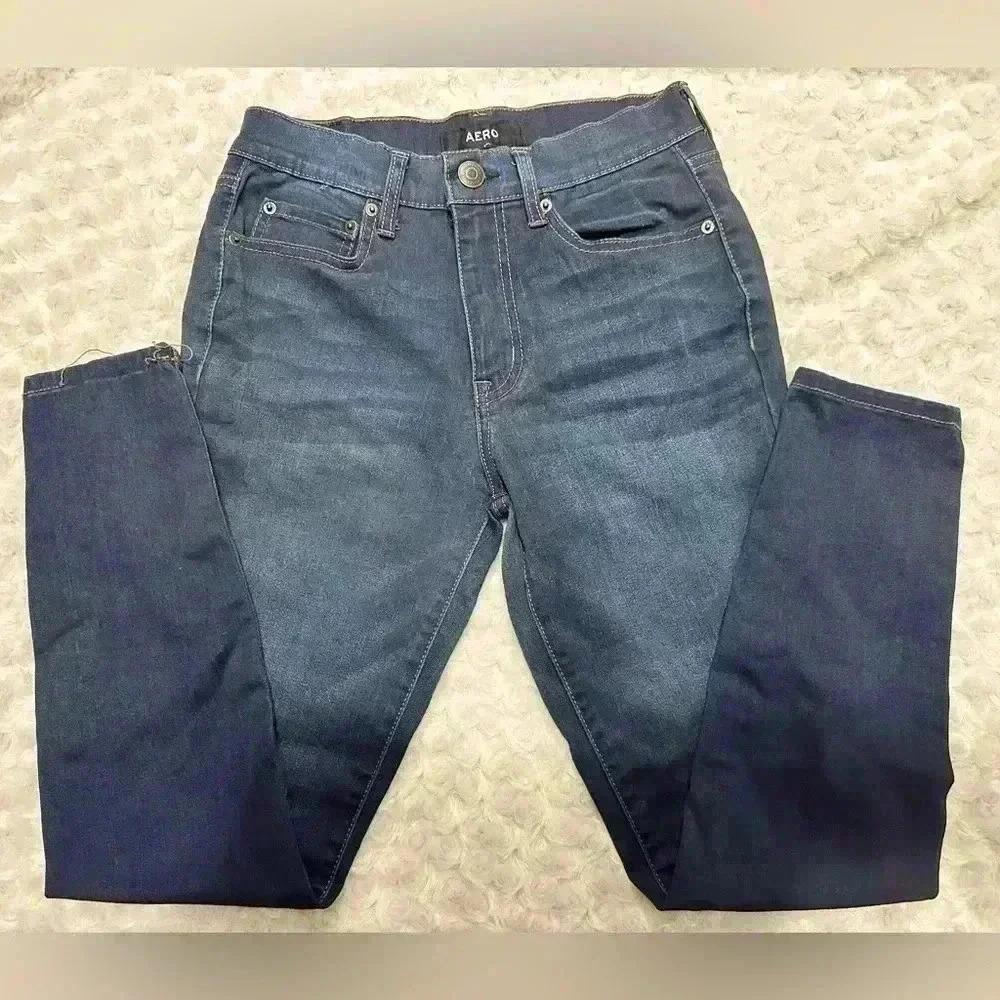 Aero‎ Women's Size 4 Short High Rise Blue Jeans NWOT
